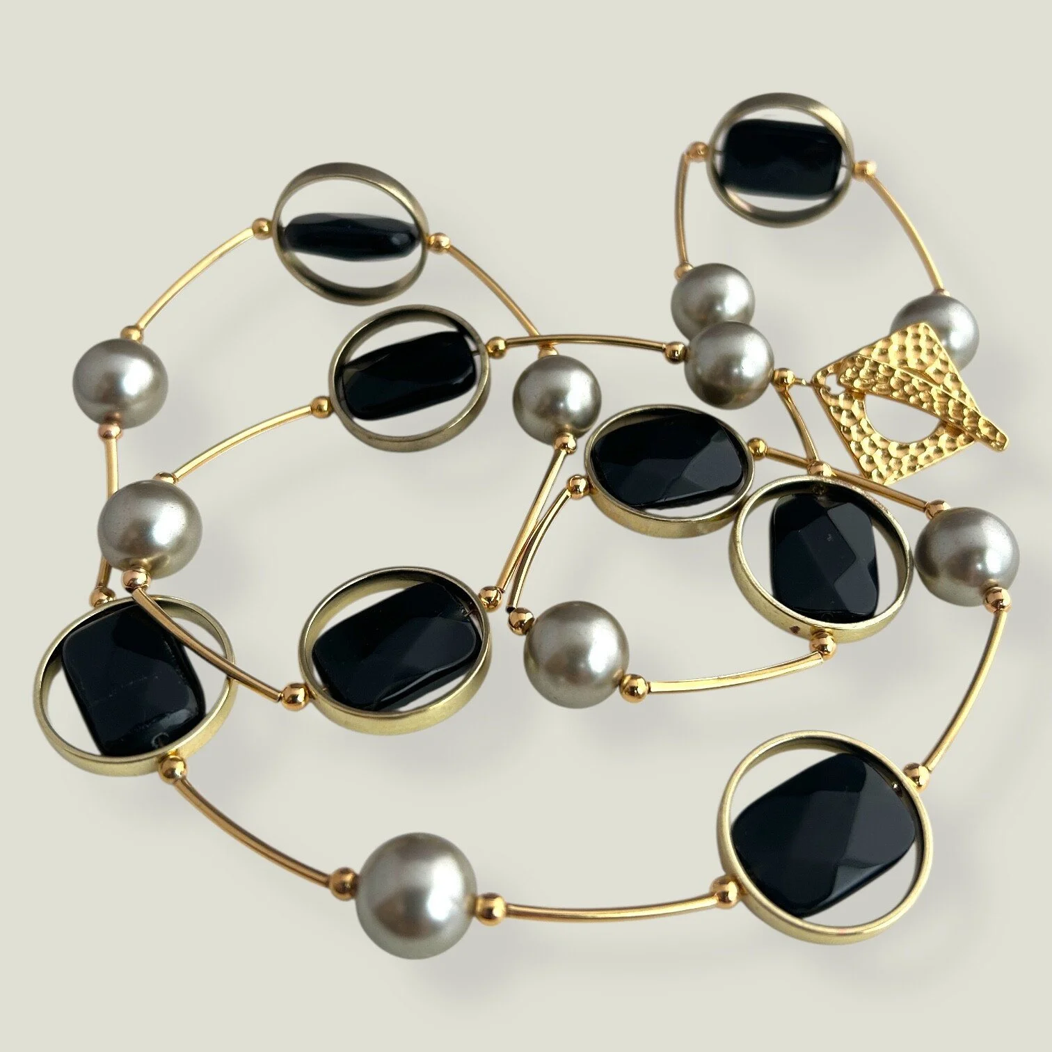 Spinning Onyx Necklace