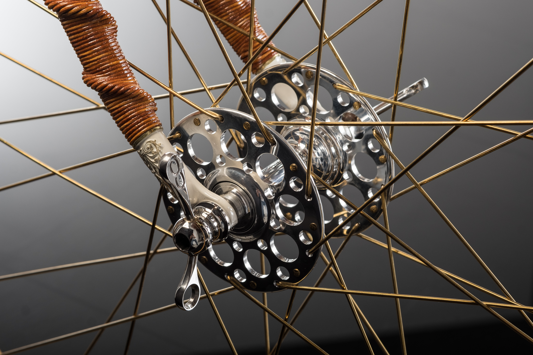 hub custom bikes