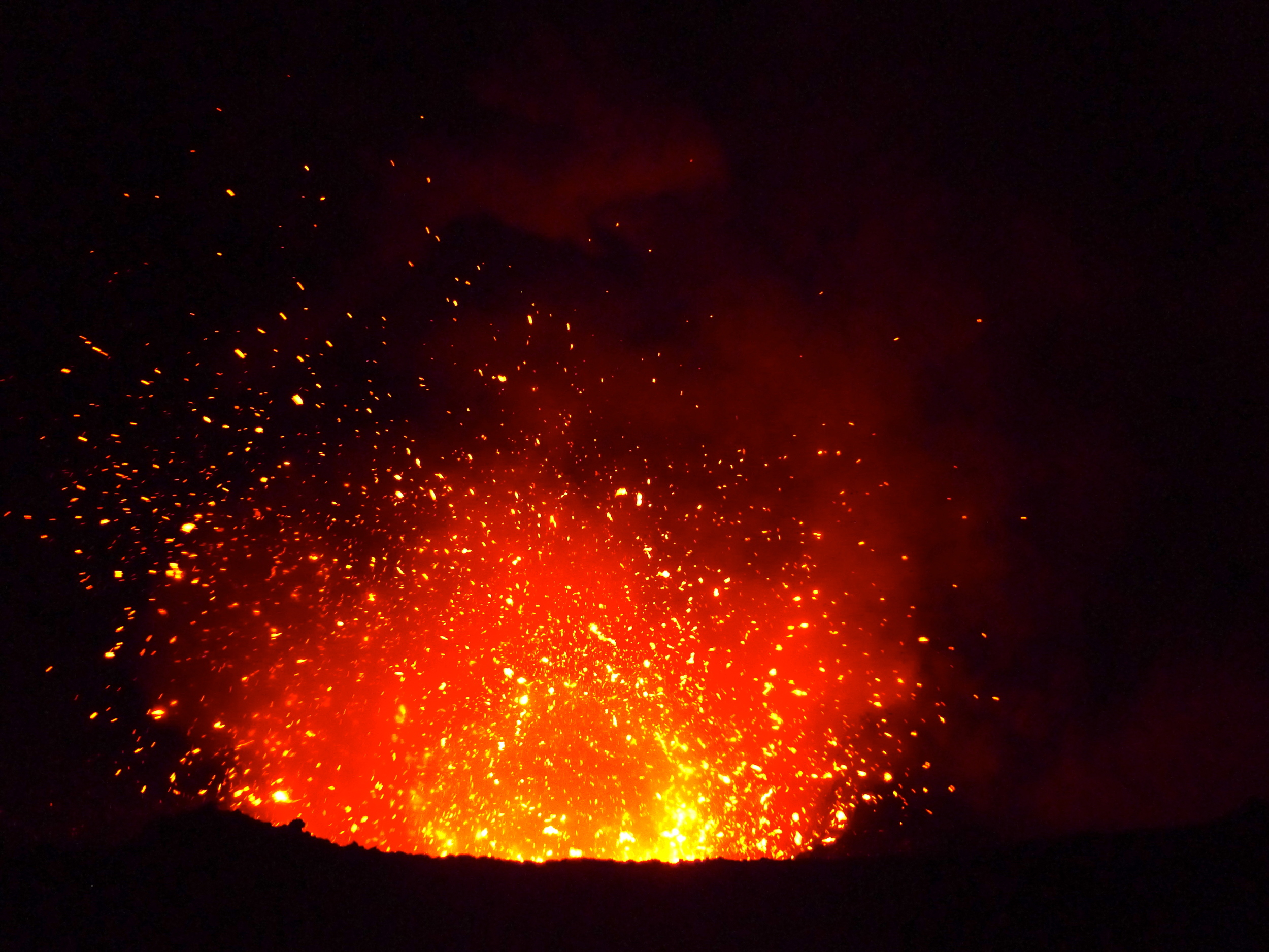  YASUR VOLCANO NIGHT ERUPTIONS.&nbsp; 