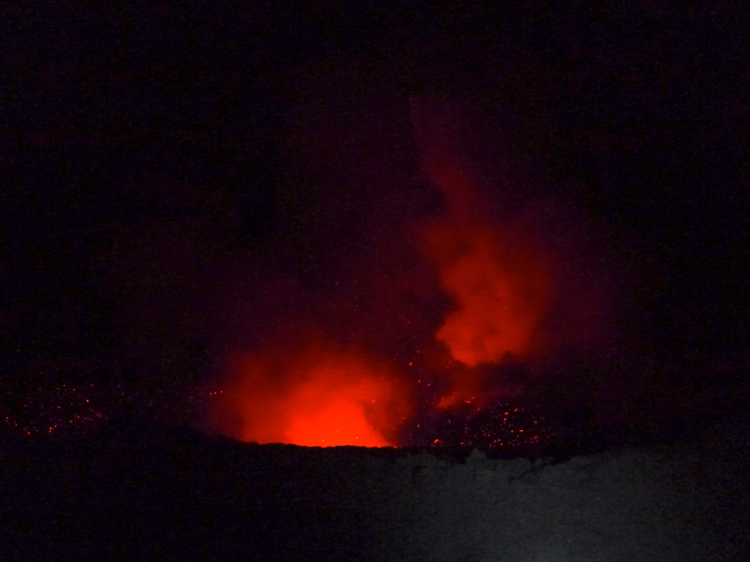  YASUR VOLCANO NIGHT ERUPTIONS.&nbsp; 