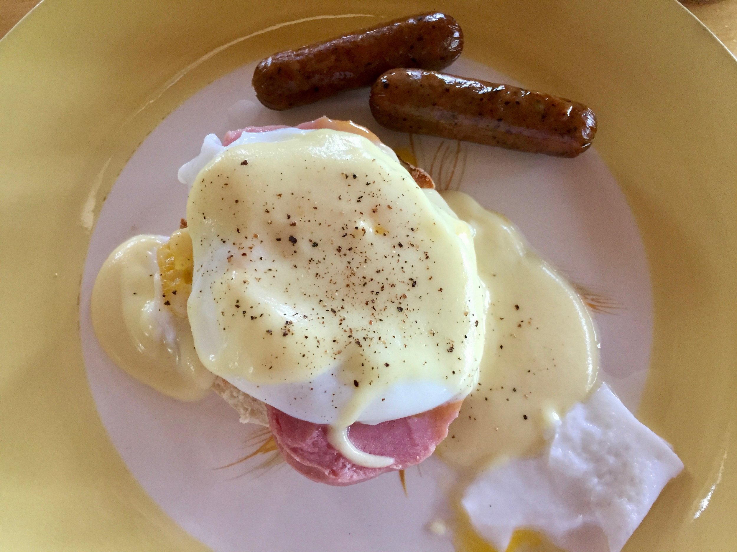 eggs benedict.jpg