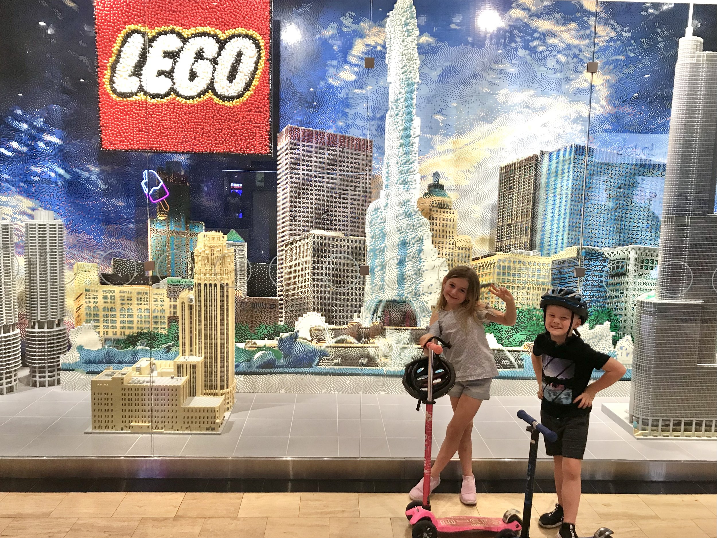 chicago lego store .jpeg