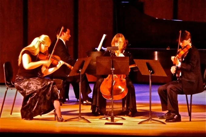 ltr: violin Elizabeth Hedman, piano Timothy Durkovic, cello Paula Fehrenbach, viola Michael Lieberman (me)