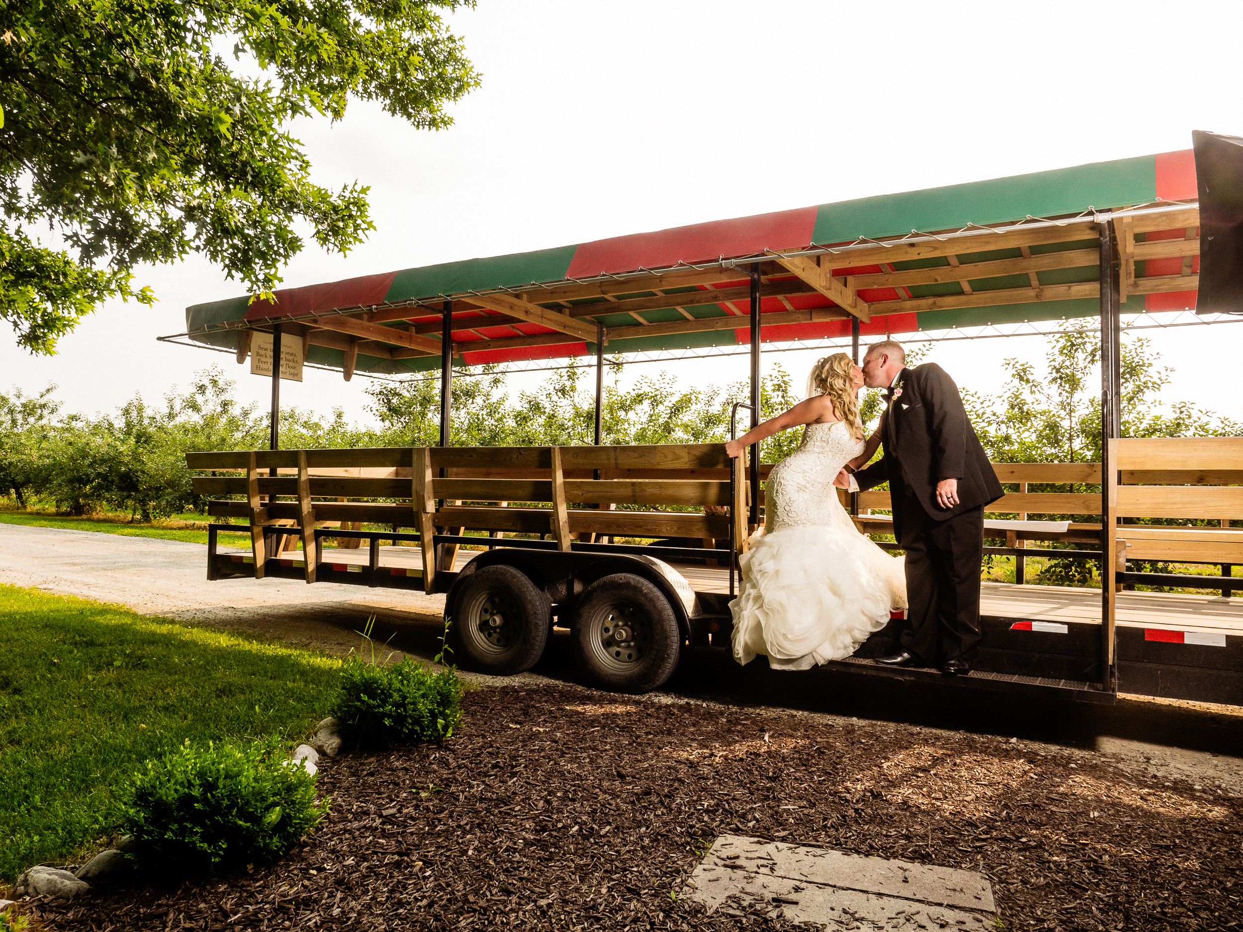 County Line Orchard Wedding Venue - Northwest Indiana Wedding Photographer Region Weddings