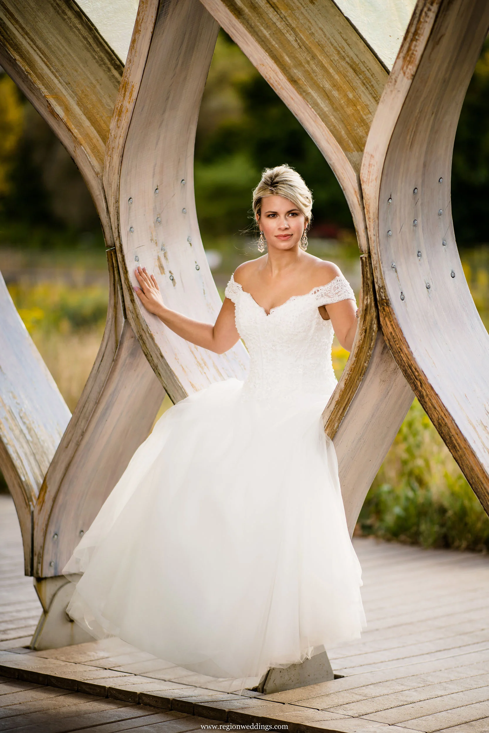 Bride at the Nature Boardwalk near Lincoln Park Zoo in Chicago.