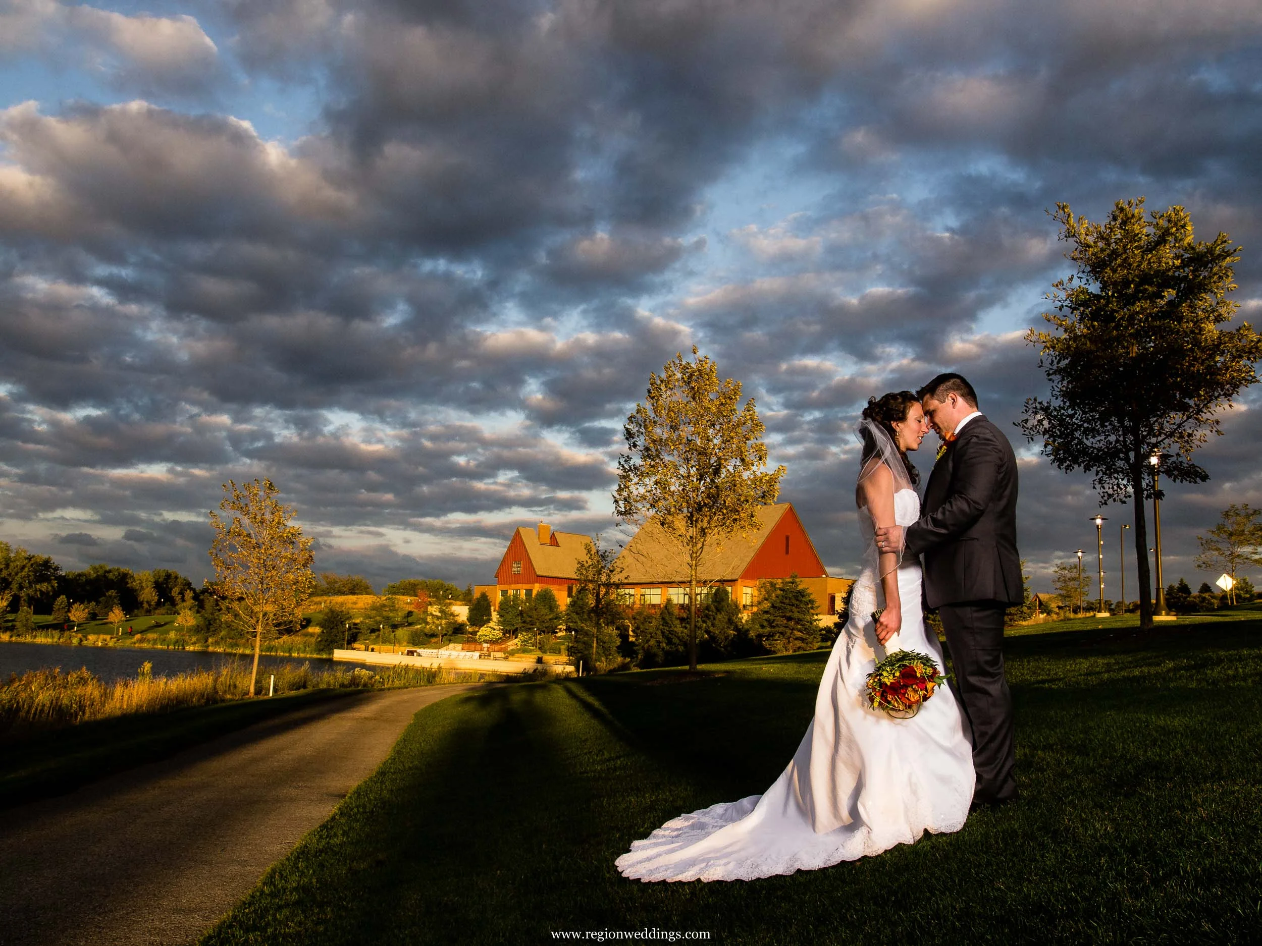 region-weddings-centennial-park-dramatic-clouds.jpg