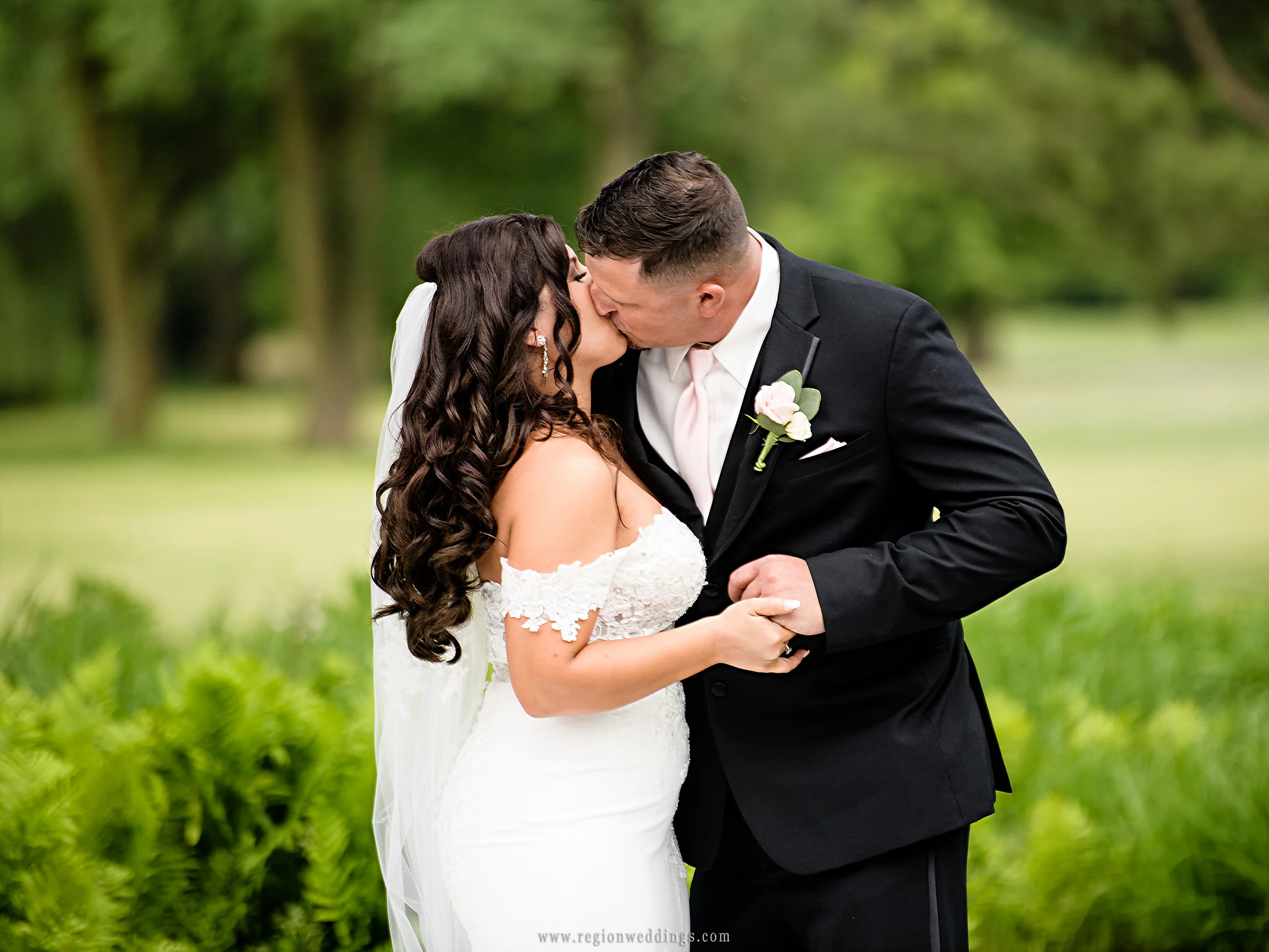 First kiss for the newlyweds.