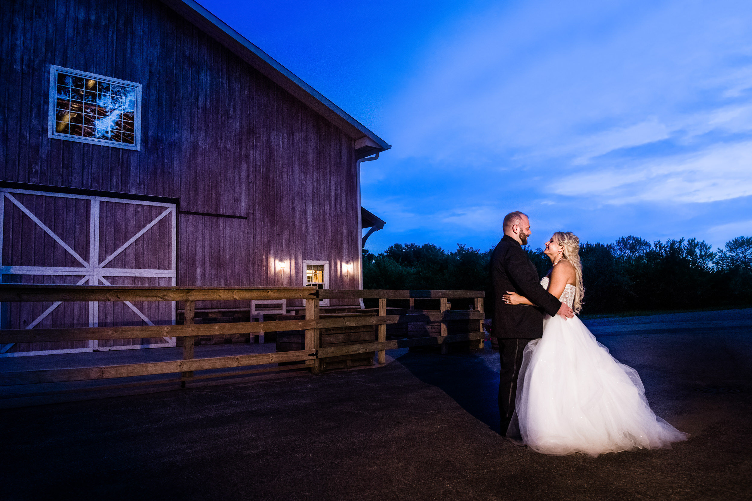 County Line Orchard Wedding Venue - Northwest Indiana Wedding Photographer Region Weddings