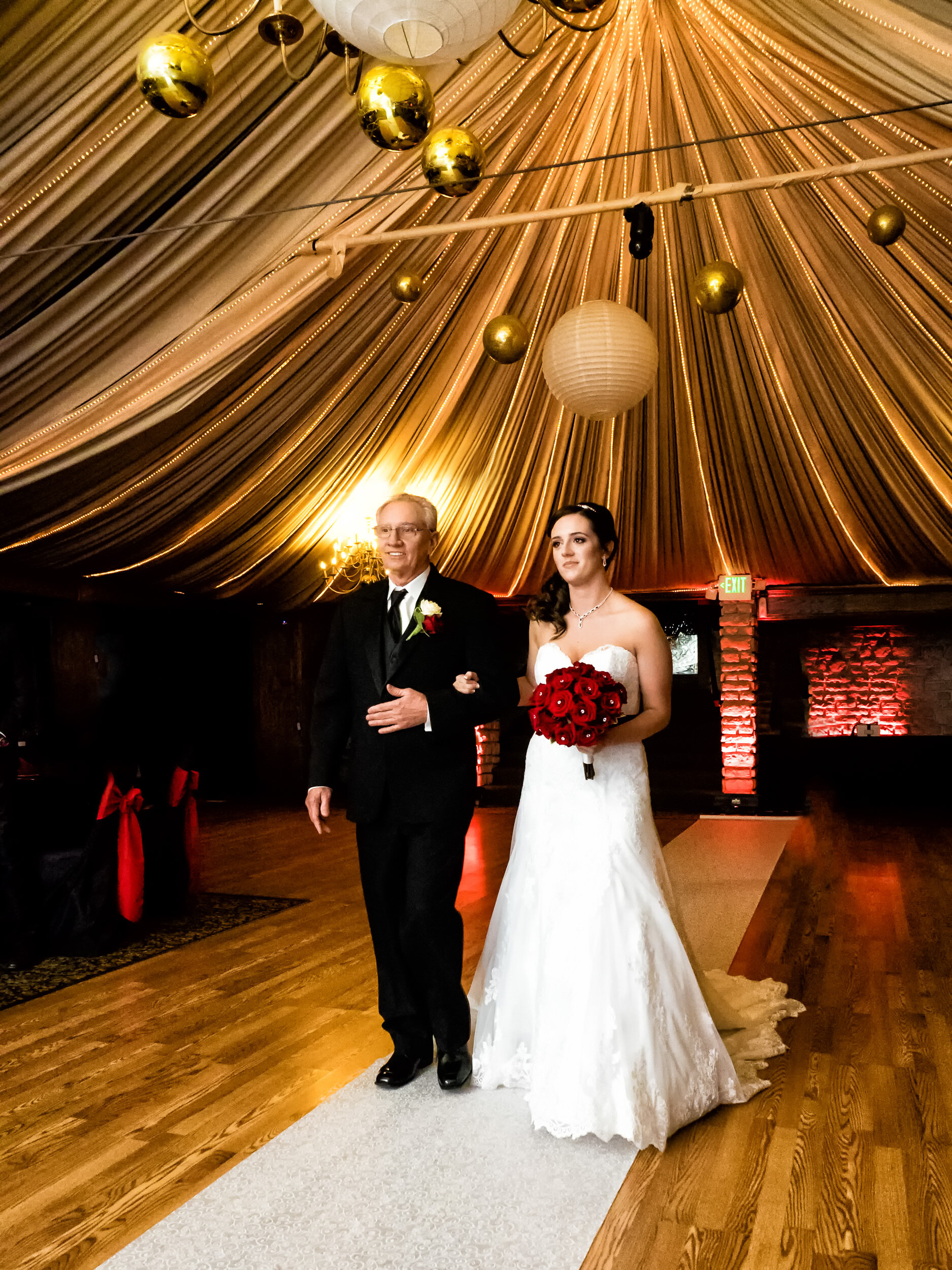 Meyer's Castle Wedding Venue - Chicago &amp; Northwest Indiana Wedding Photographer Region Weddings