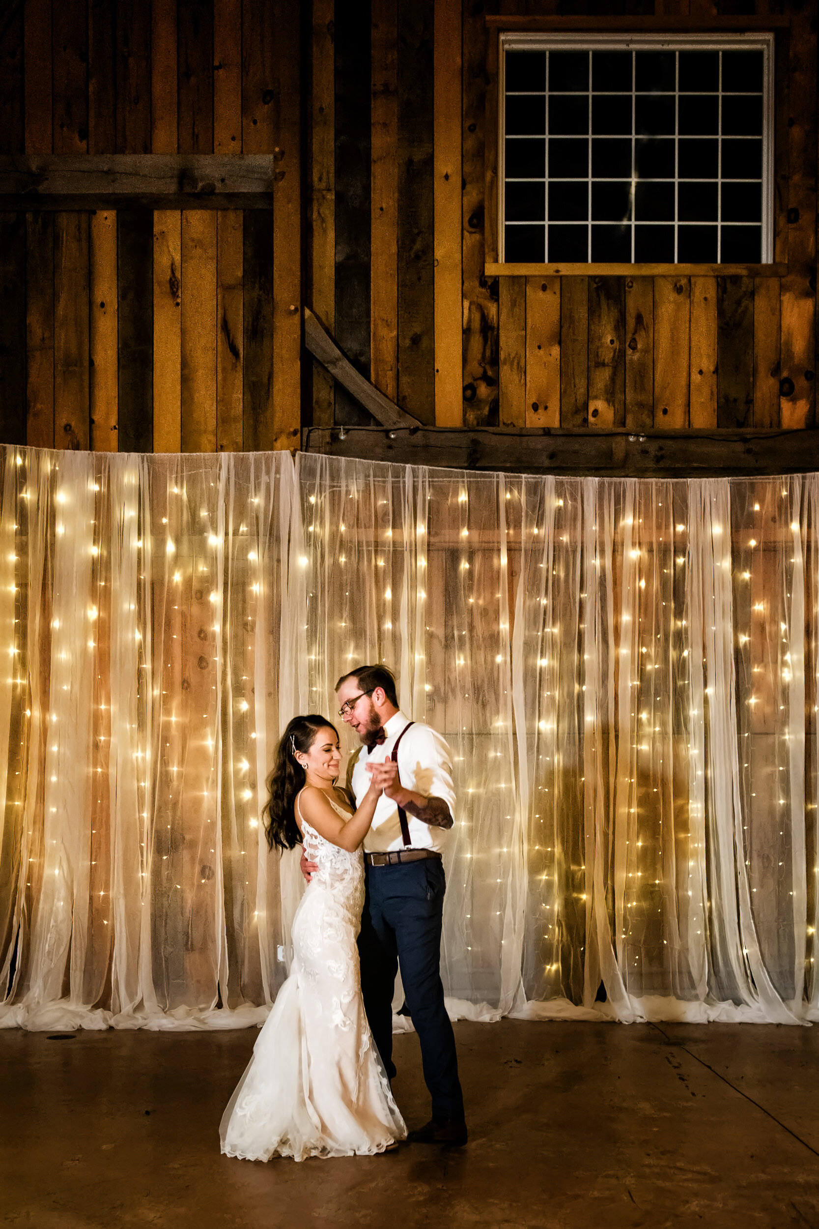 County Line Orchard Wedding Venue - Northwest Indiana Wedding Photographer Region Weddings