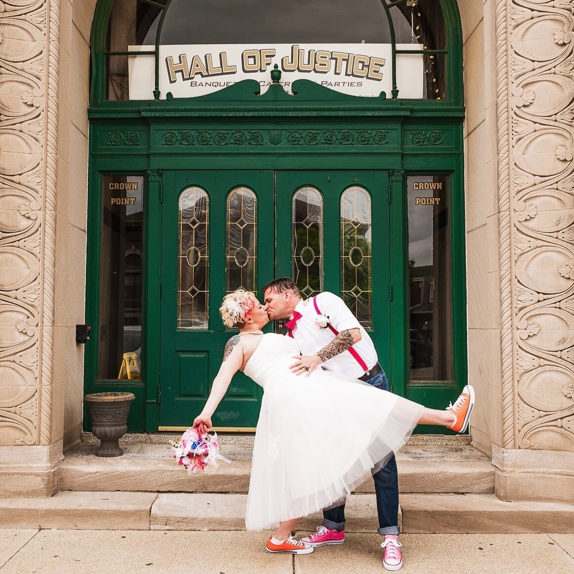 A 1950&rsquo;s themed wedding at Hall of Justice.