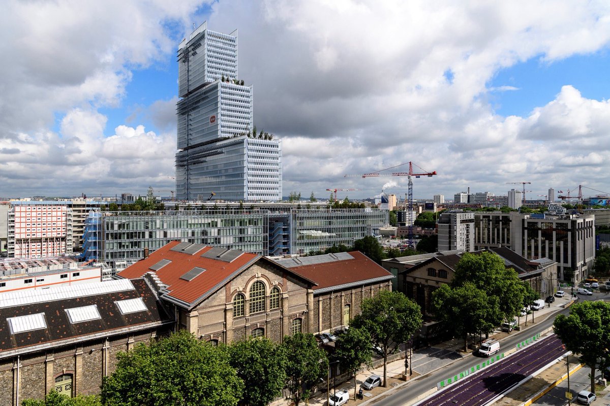 source: http://www.skyscrapercity.com/showpost.php?s=d78050b8f56819f611b9380030606813&p=142737393&postcount=11693