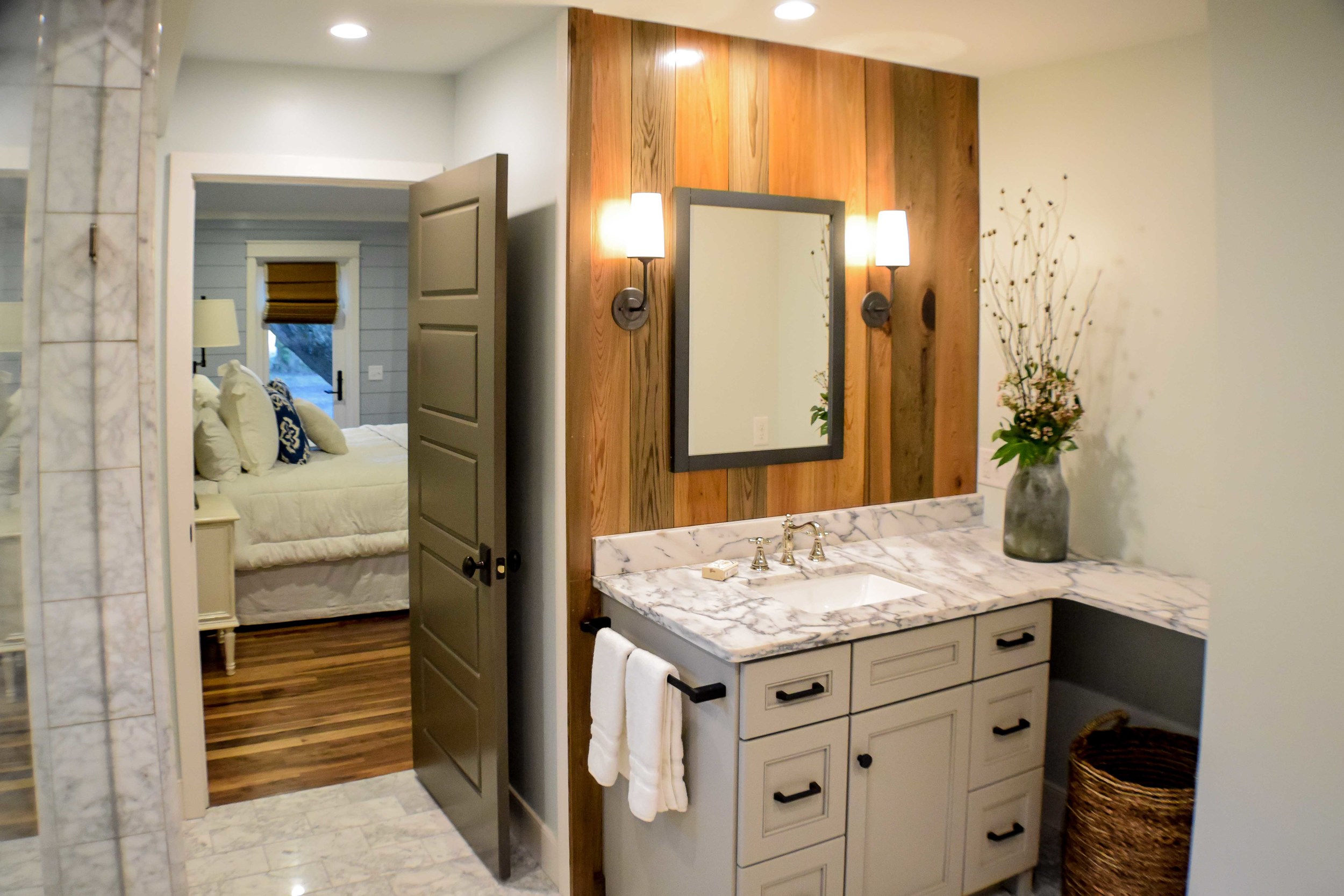 masterbath.jpg