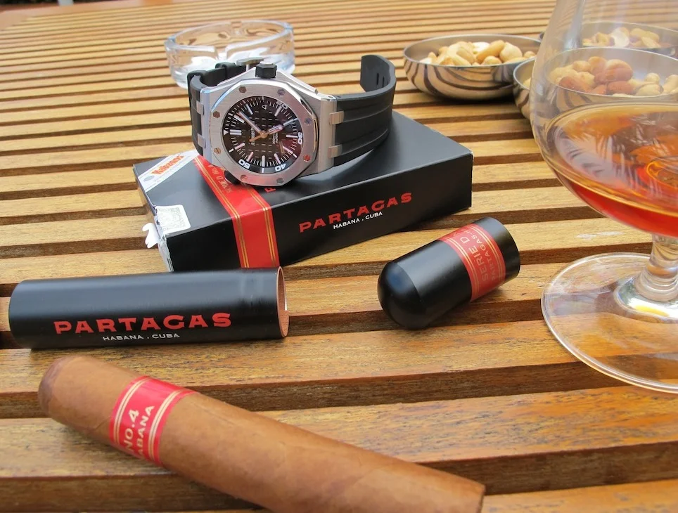 Experience: Partagas No.4 Serie D. Two Divers Over Cigars.