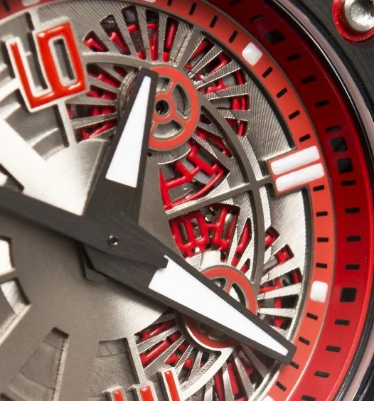 linde_wederlin_oktopus_ii_titanium_red_dial.jpg