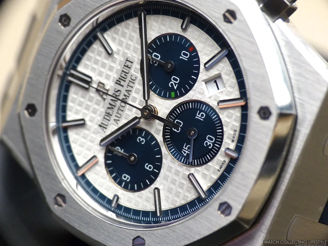 Insider: Audemars Piguet Royal Oak Chronograph Tribute to Italy ref. 26326ST. Hands-On with this 500-Piece Limited Edition.