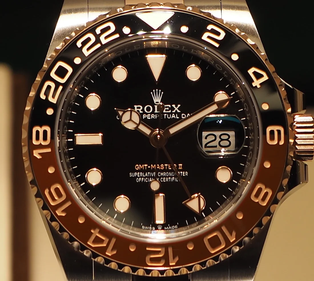 Baselworld 2018: Rolex GMT Master II Everose Rolesor ref. 126711CHNR. The New Two-Tone GMT as Close as Possible to the Old Root Beer.
