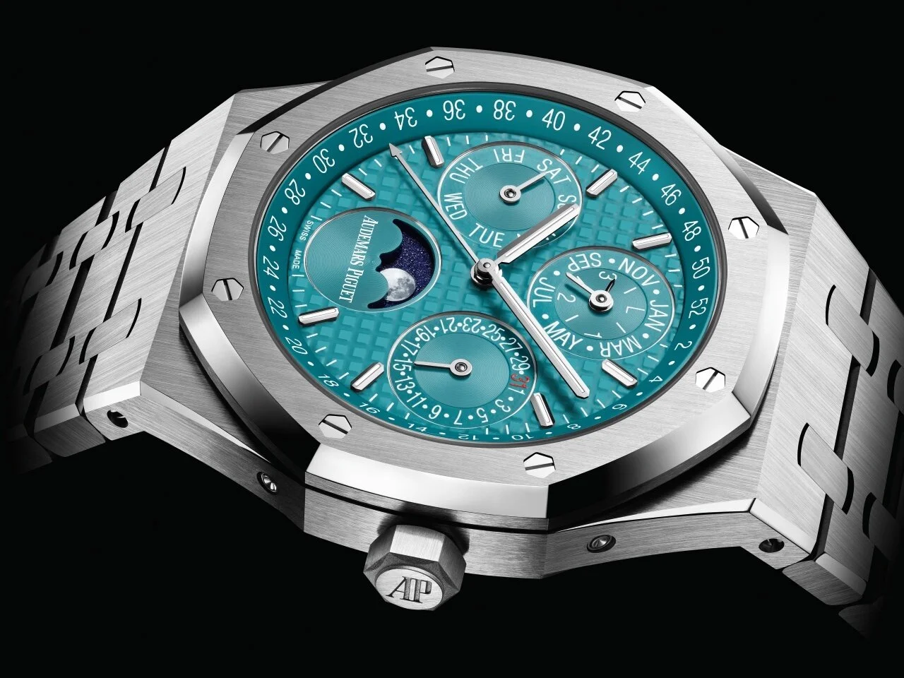 News: Audemars Piguet Royal Oak Perpetual UAE Limited Edition ref. 26613ST