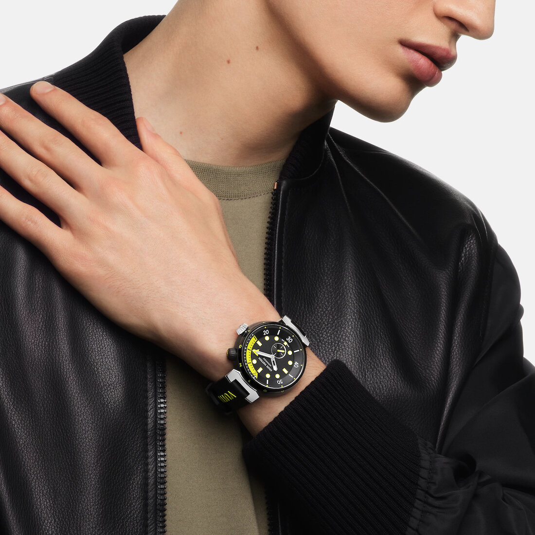 W&W 2021: Louis Vuitton Tambour Street Diver. Four Colorful Models to  Please Everyone's Wrist. — WATCH COLLECTING LIFESTYLE