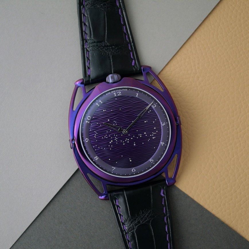 One of the most unique watches in every sense of the word is the new @de_bethune DB28xs Purple Rain ref. DB28xsPR. A purple watch in purple polished grade 5 titanium that is the result of thermal oxidation that De Bethune masters. This is the very fi