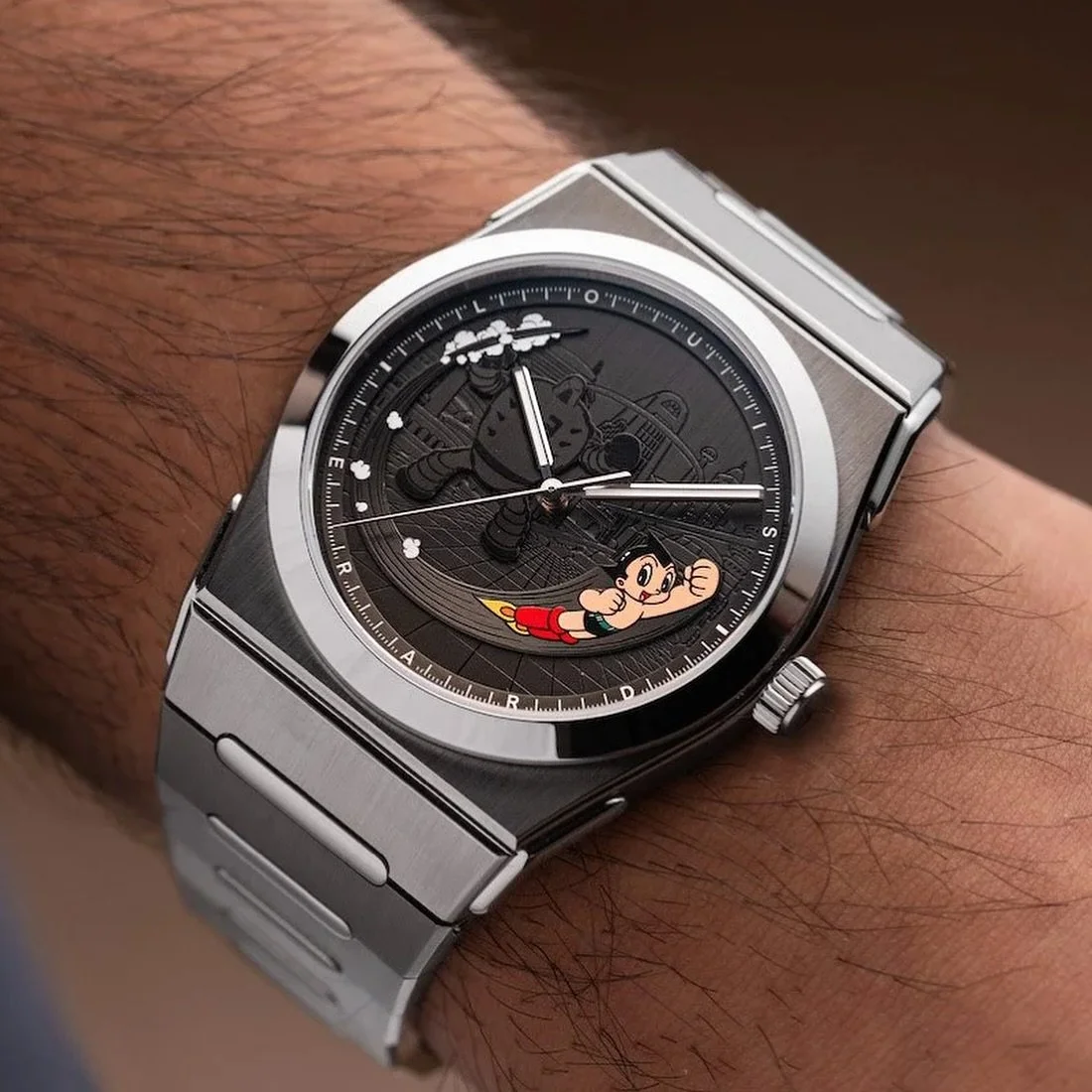 Less than a week after the release of the new @louiserardofficial 2340 comes the first collaboration, a 178-piece love letter to manga&rsquo;s most human robot, built from titanium and powered by memories. The new Louis Erard X Astro Boy is the Swiss