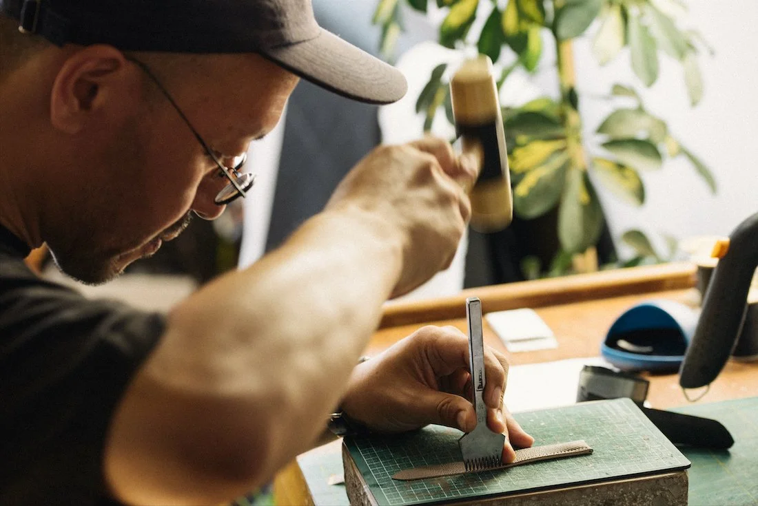 29_Universal Geneve Tribute to Compax_Making of the bund strap by Satoru Hosoi_RGB.jpg