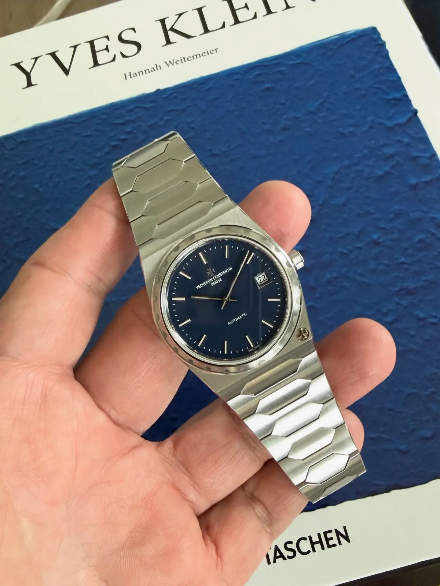 22 on the 222. @vacheronconstantin @vacheron_club #vacheronconstantin #watchcollectinglifestyle #222 #vacheron222 #watch