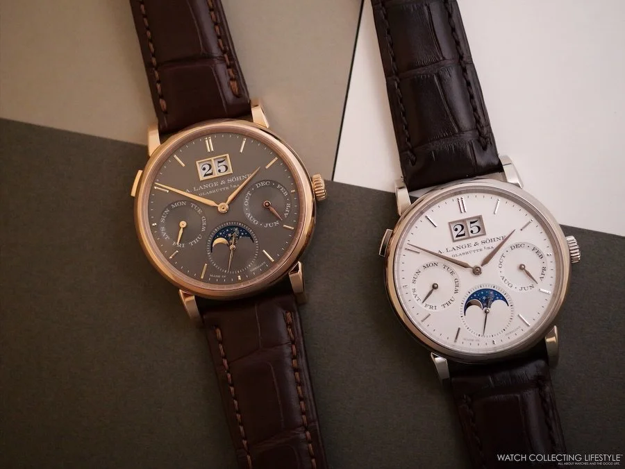 The @alangesoehne Saxonia Annual Calendar, new for Watches and Wonders Geneva 2026, makes its case through proportion, legibility, and the quiet confidence of a 36 mm case that carries an annual calendar, moon phase, and outsize date without appearin