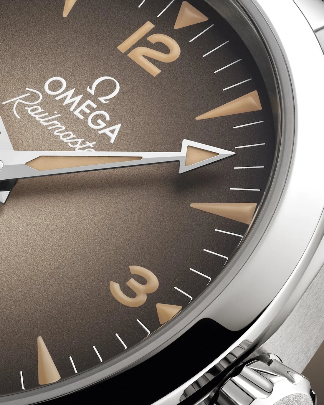 Omega Rvb Introducing: Omega Revives Iconic Railmaster Design with New Gradient ...