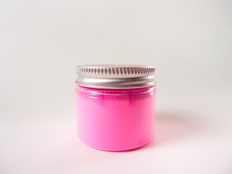 A jar of the world's pinkest pink paint pigment. (Stuart Semple)