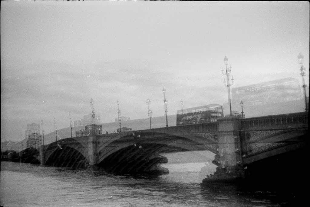 Battersea Bridge, London ©Laurence Gibson