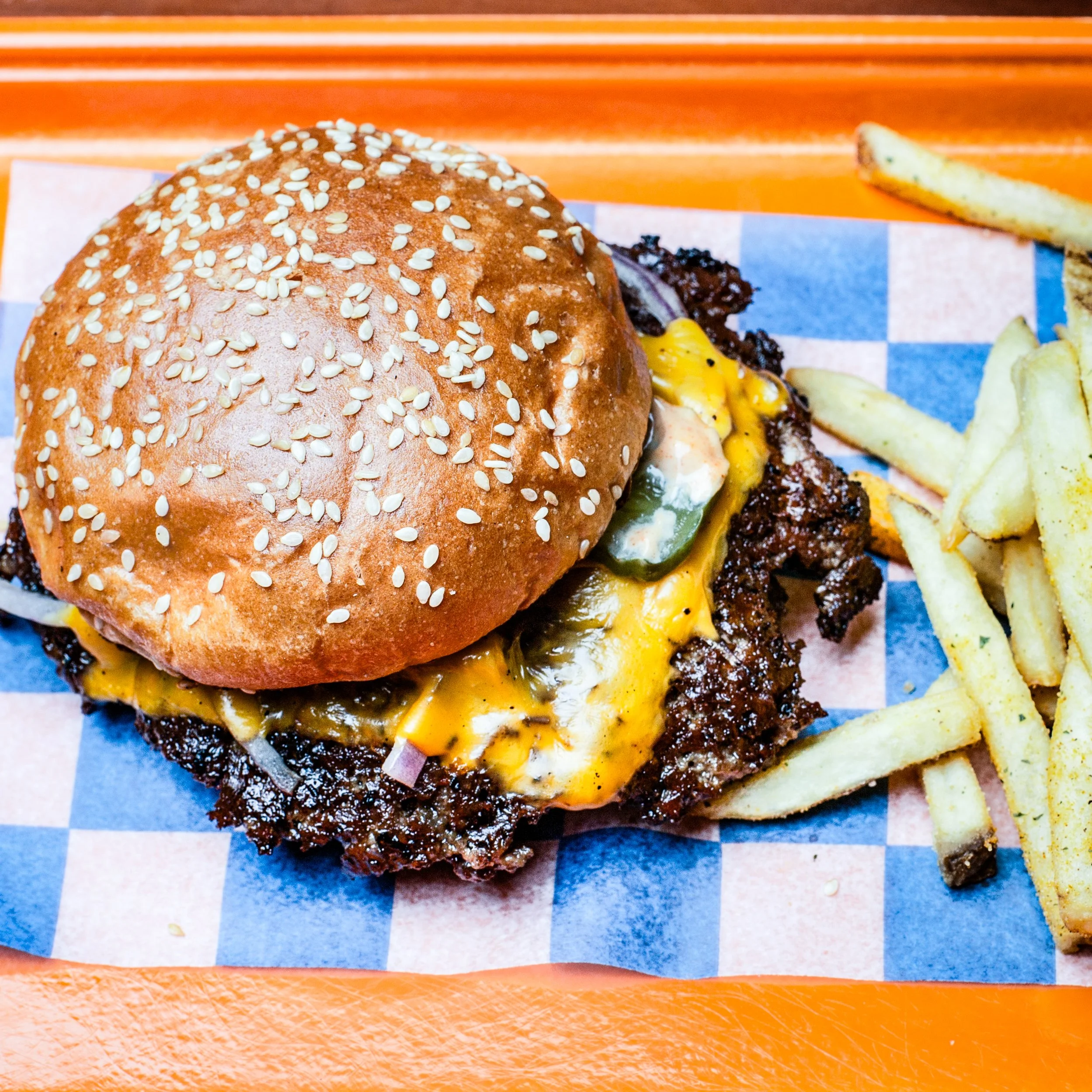 Cheeseburger_Fries_PhotoAngieMosier-.jpg