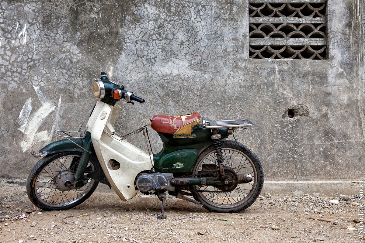 Sarah Jane Sanders_2013_Haiti_Day at the Market-1.jpg