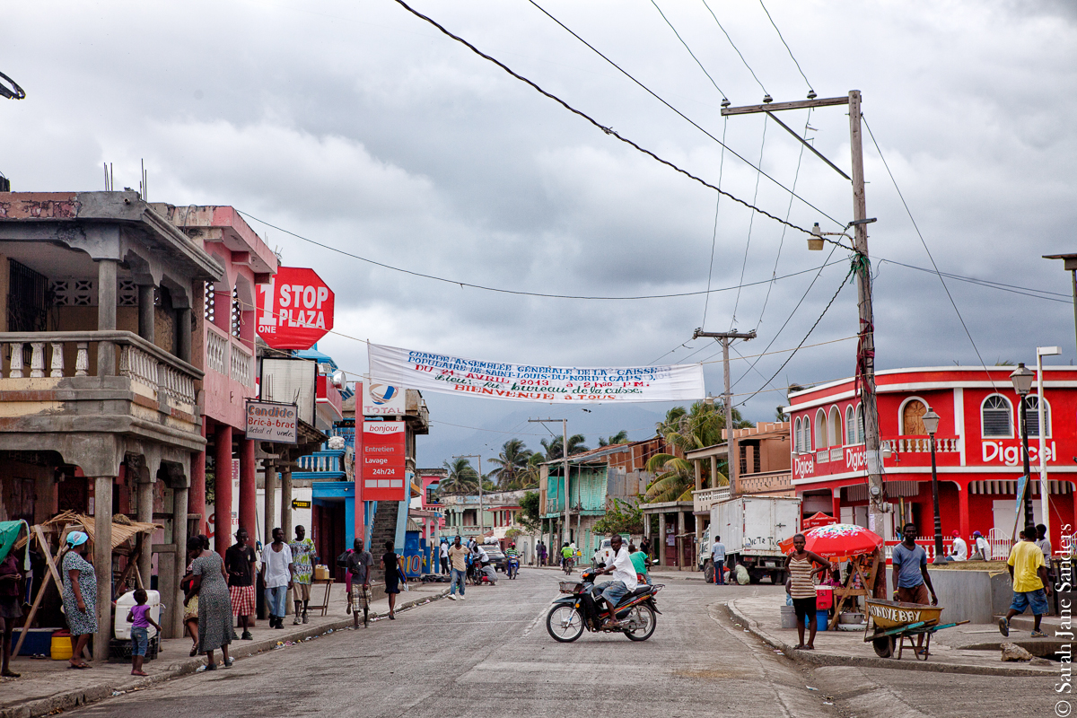 Sarah Jane Sanders_2013_Haiti_Day at the Market-4.jpg