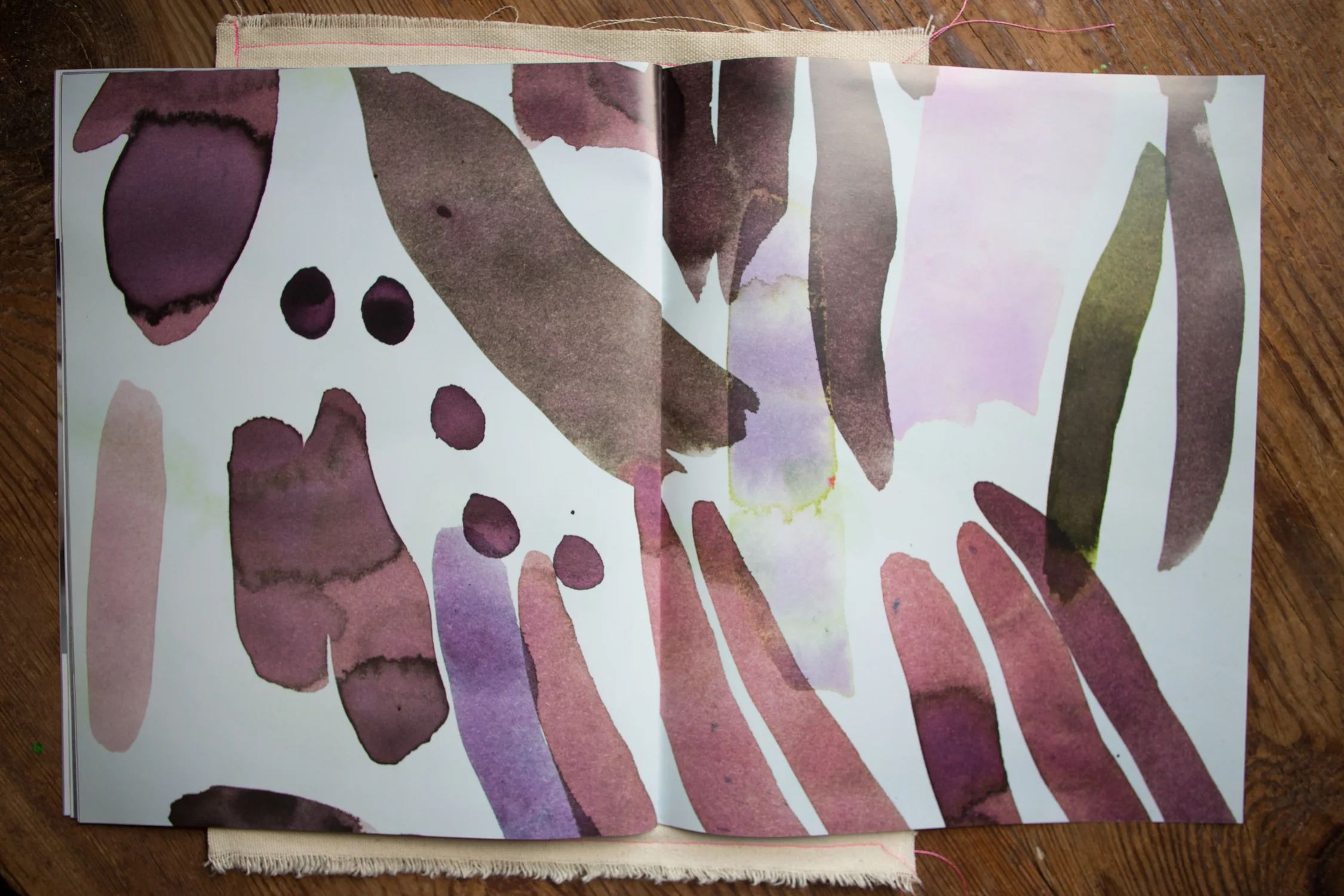 colorset3_volume two_spreads-201506292100.jpg