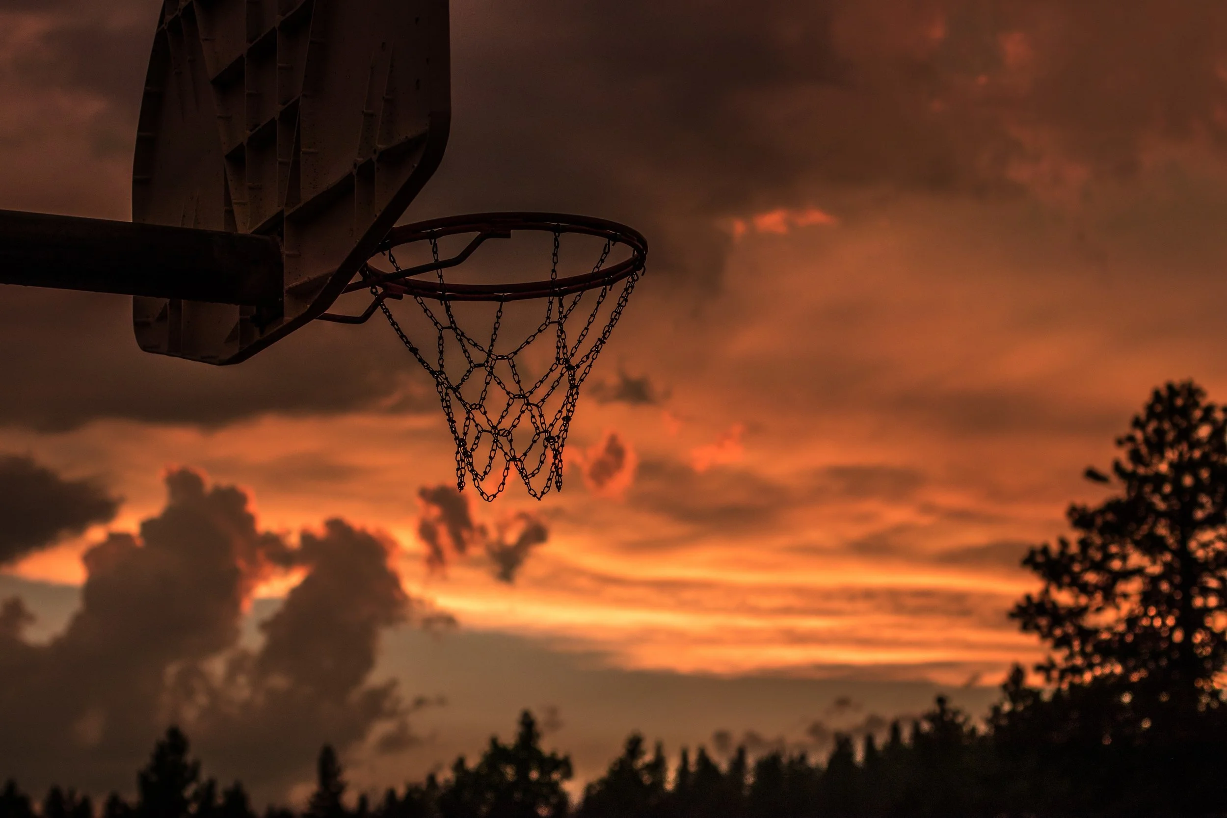 4k-wallpaper-backlit-basketball-1331750.jpg