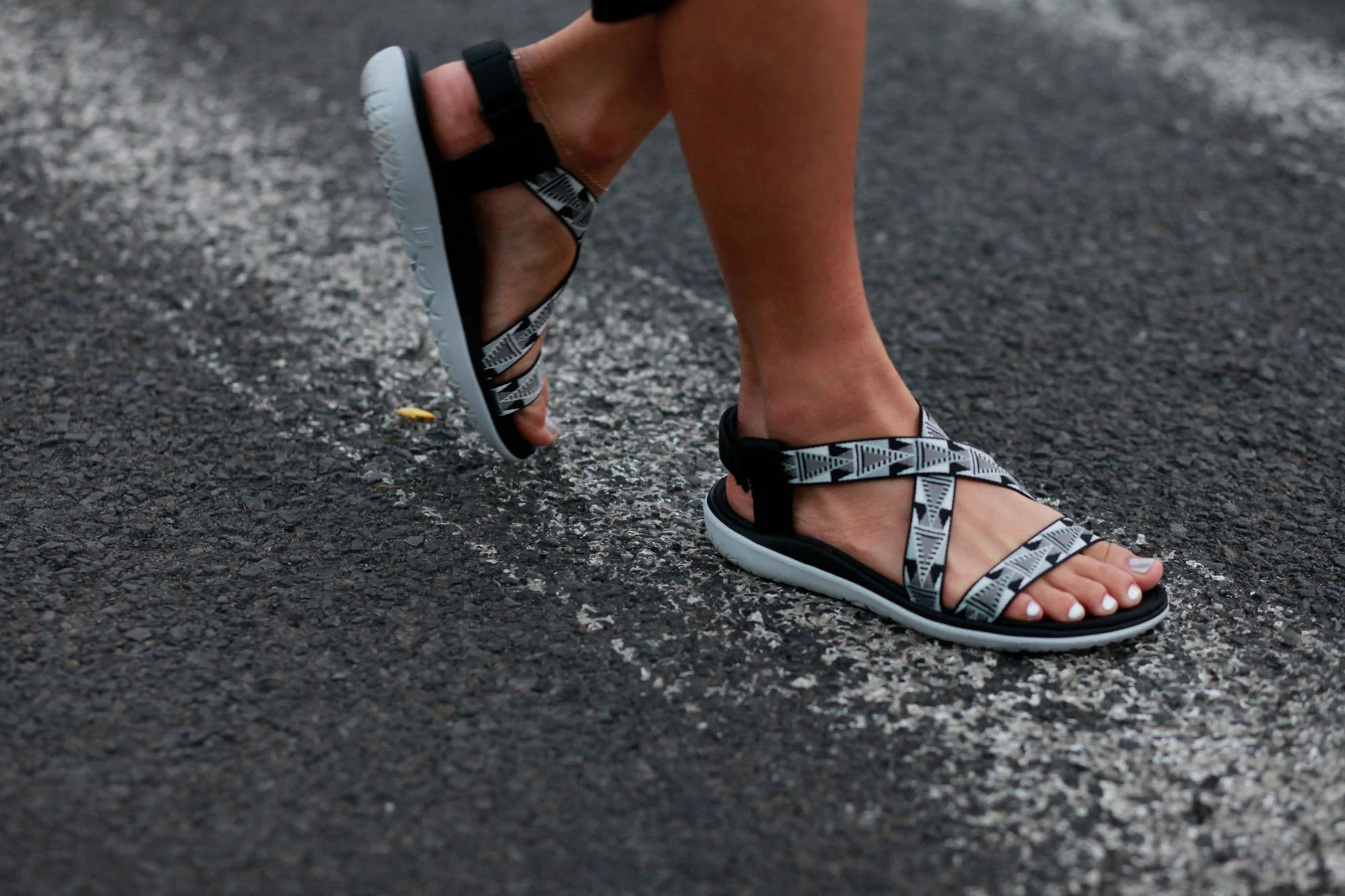 Terra-Float Livia in Black 