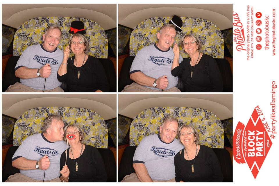 best-quality-photobooth-kansascity-the-photo-bus-kc