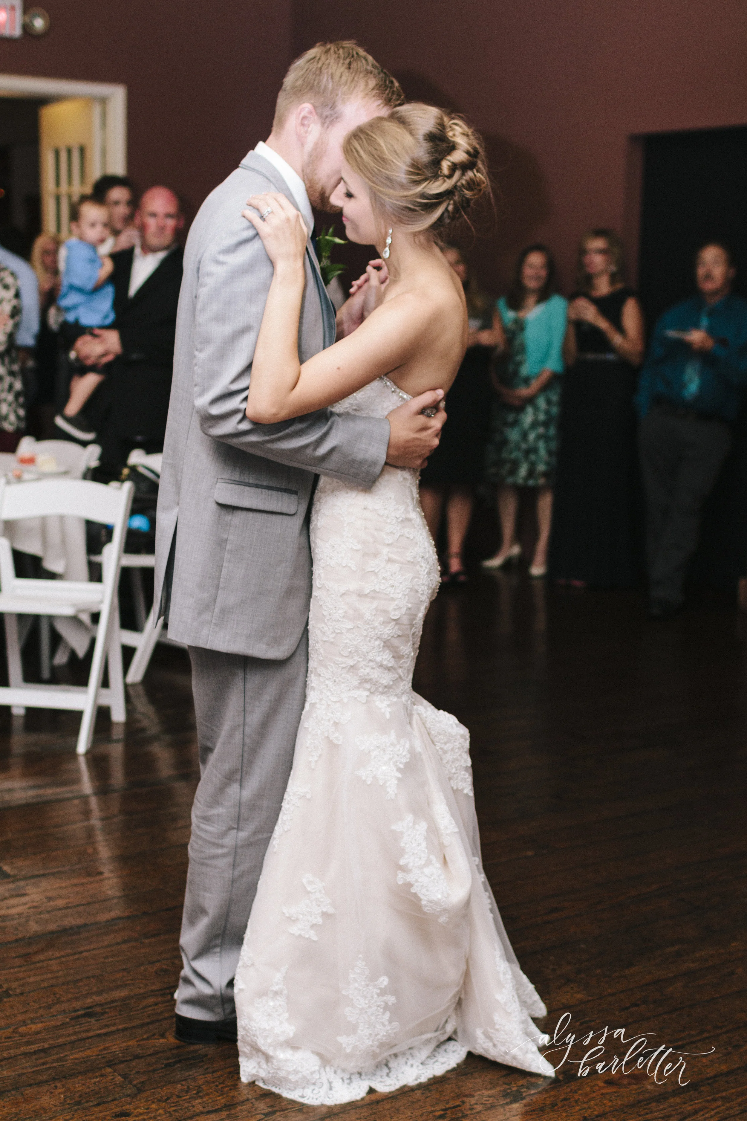 kansas city wedding photographer westport californos reception bride groom first dance