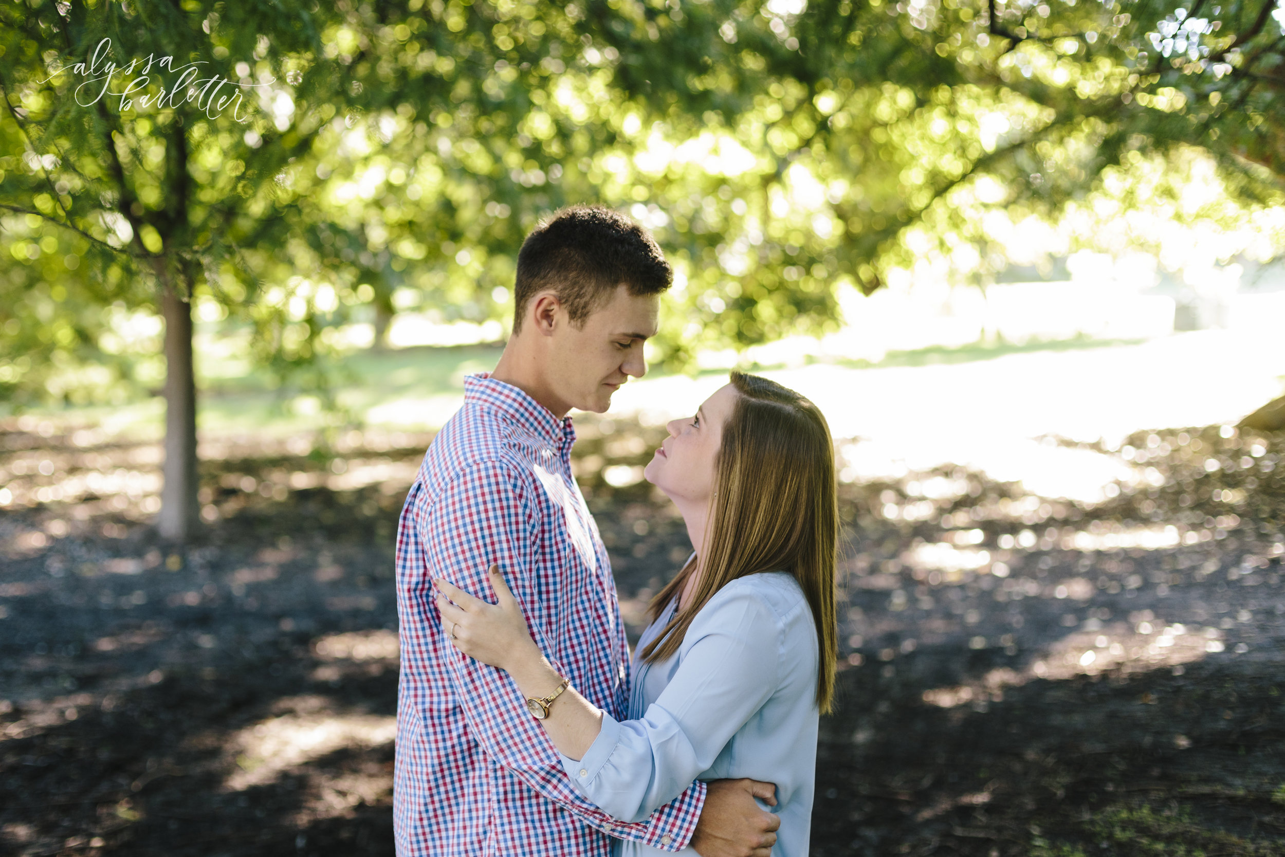kansas city wedding photographer engagement loose park