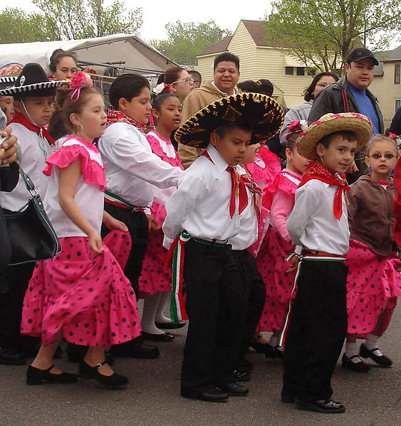 563px-Cinco26.jpg