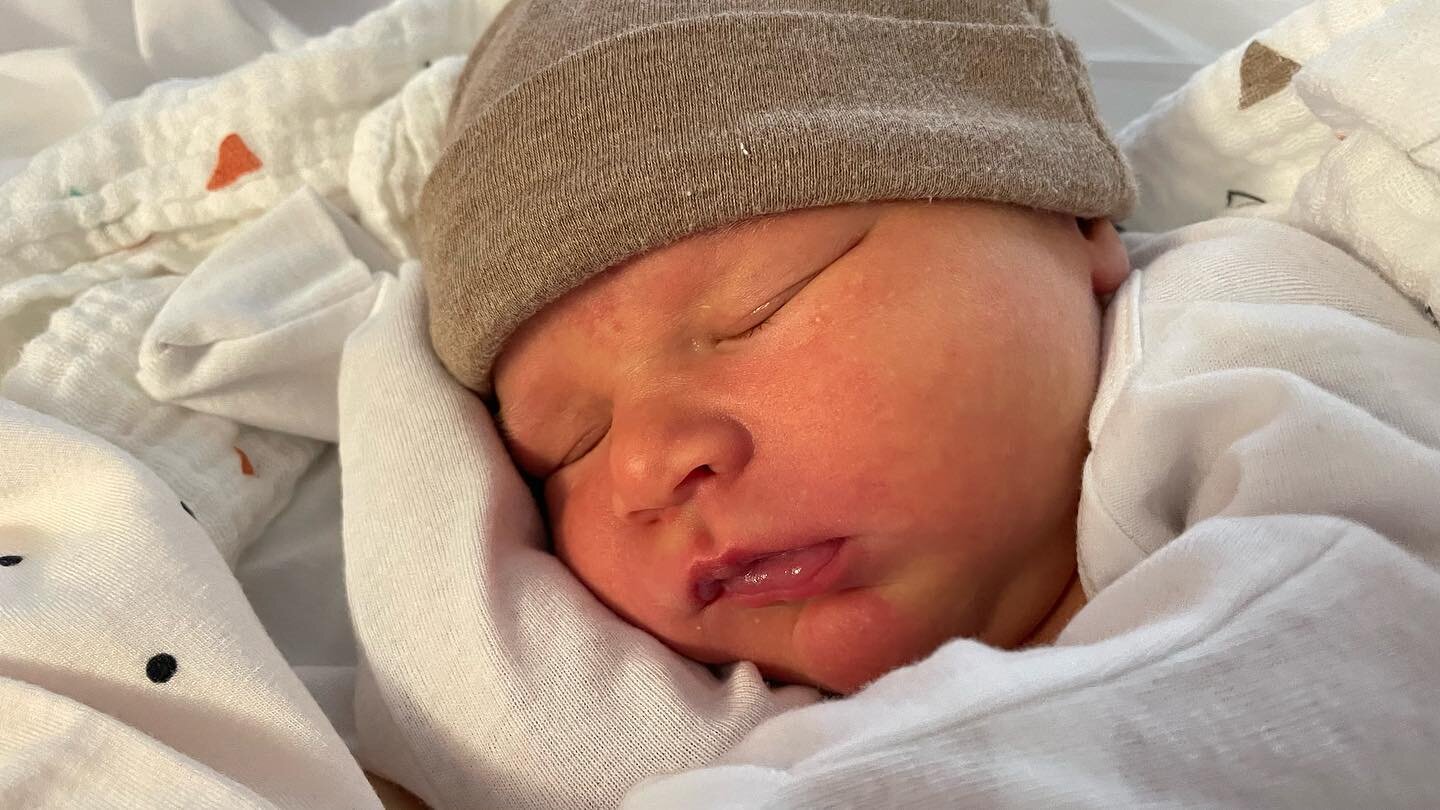 Big life update:

We officially welcomed Walker Shelby Peters into the world on Tuesday, May 31st at 7:35am. 

He is a big boy! Born 9.9 lbs, 22 ins long, and measuring in the 99th percentile in size overall. We all got home yesterday and are doing g