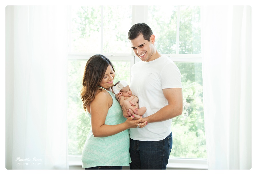 Charlotte_Newborn_photographer_Priscillagreenphotography006.jpg