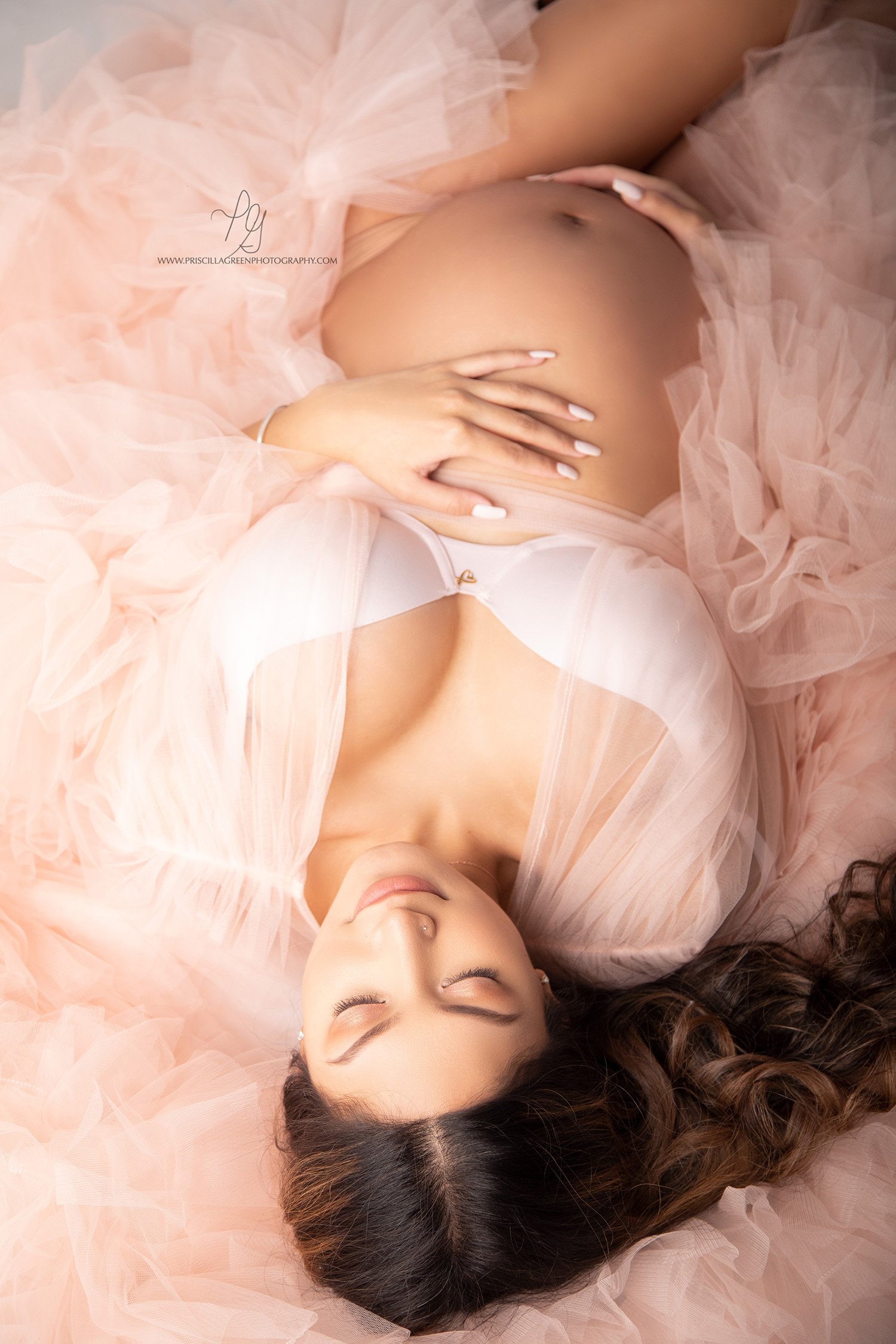 favorite maternity pose pink robe