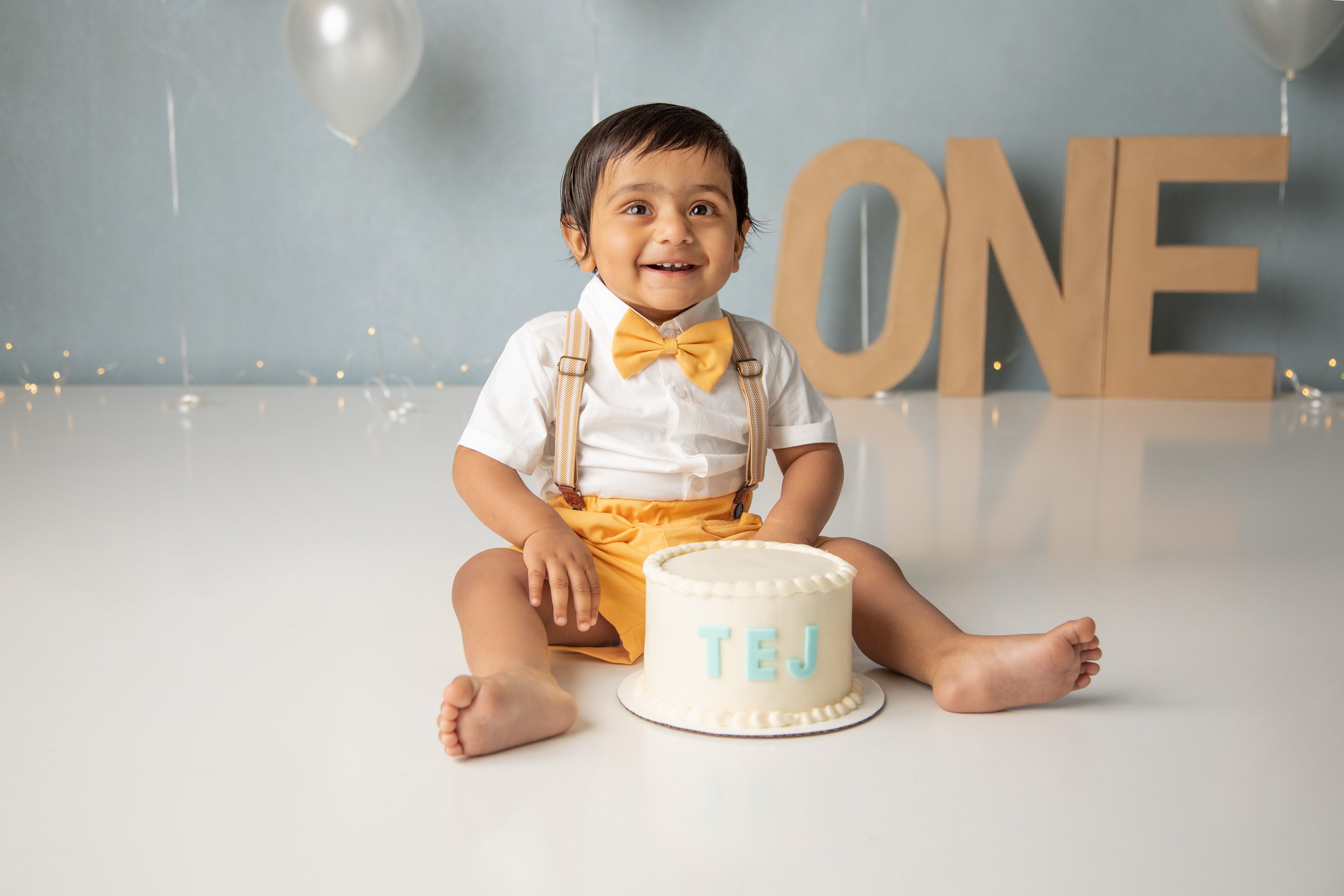 Charlotte_baby_oneyear_cakesmash_priscillagreenphotography_0014.jpeg