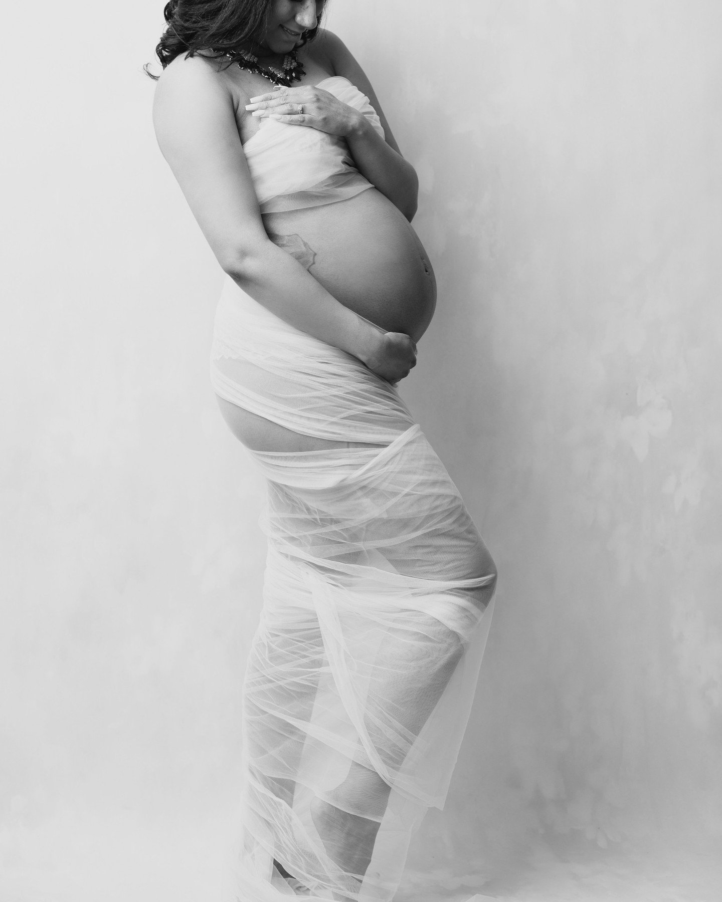 Wrapped in a soft tulle! There is something just magical about this moment.⁠
⁠
⁠
Documenting this time is so special... ⁠
⁠
Book your session online www.priscillagreenphotography.com⁠
⁠
Now reserving Maternity photo session dates⁠ ⁠
⁠
⁠
⁠.⁠
.⁠
.⁠
.⁠
