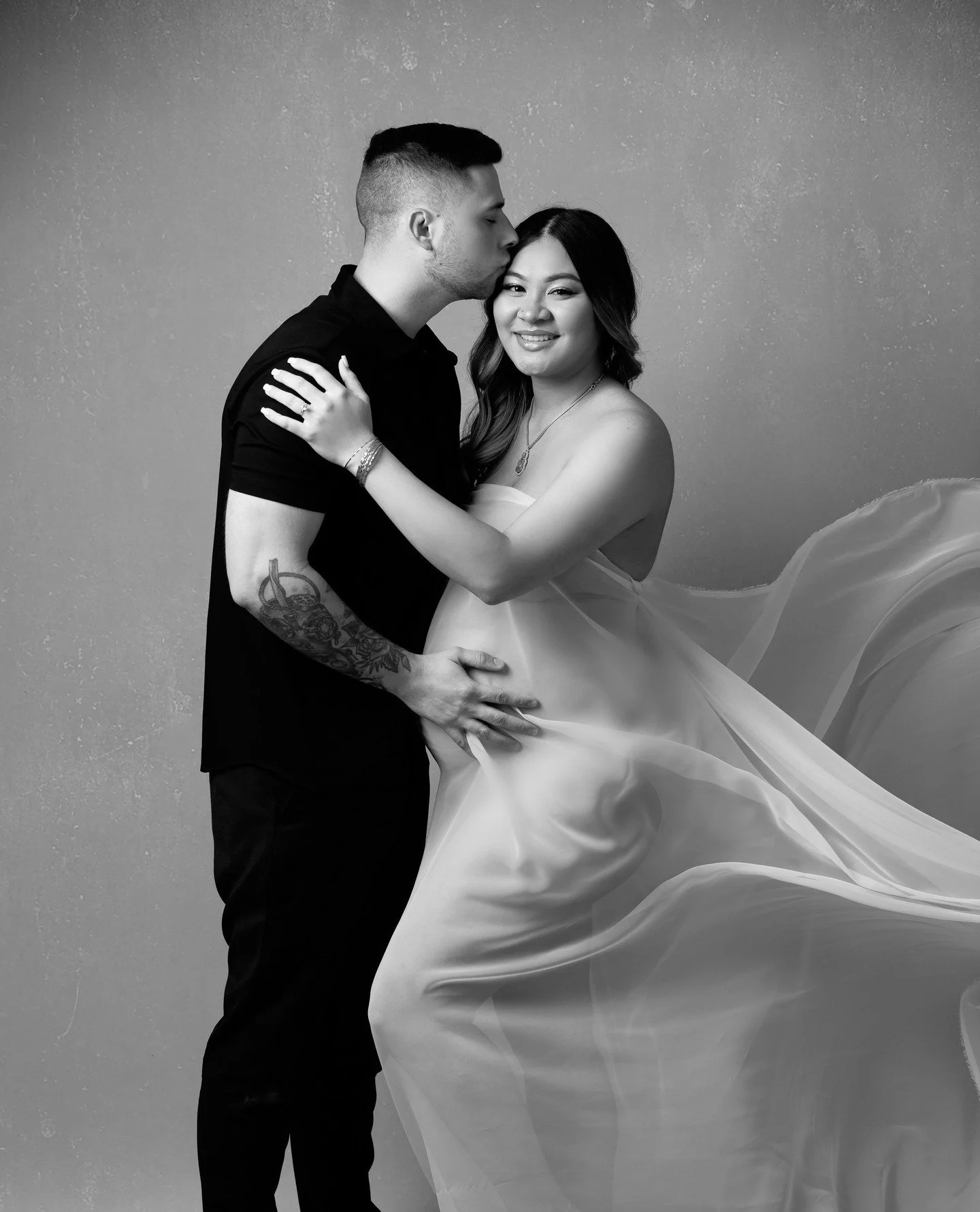 We love LOVE. Capturing your sweet moments in studio and on location.⁠
Thursday &amp; Friday availability this week.⁠
⁠
Best time to schedule your photoshoot for 28-34 weeks pregnant. ⁠
⁠
Documenting this time is so special... ⁠
⁠
Book your session o