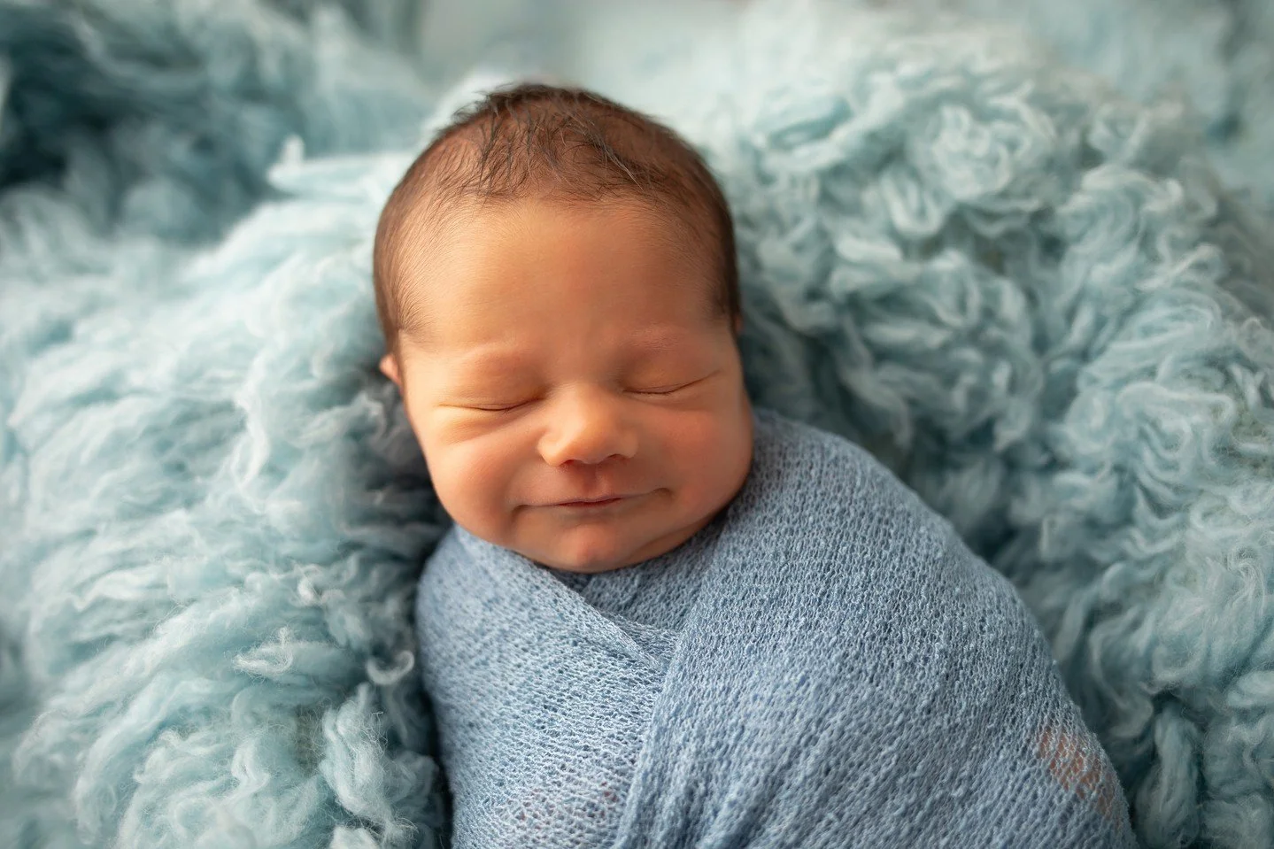 &ldquo;A child's smile is worth more than all the money in the world.&rdquo; &ndash; Lionel Messi. 🩵⁠
⁠
Book your newborn session now before the crazy holiday season! link in bio⁠
.⁠
.⁠
.⁠
#charlottenc #matthewsnc #newbornphotographer #charlottephot