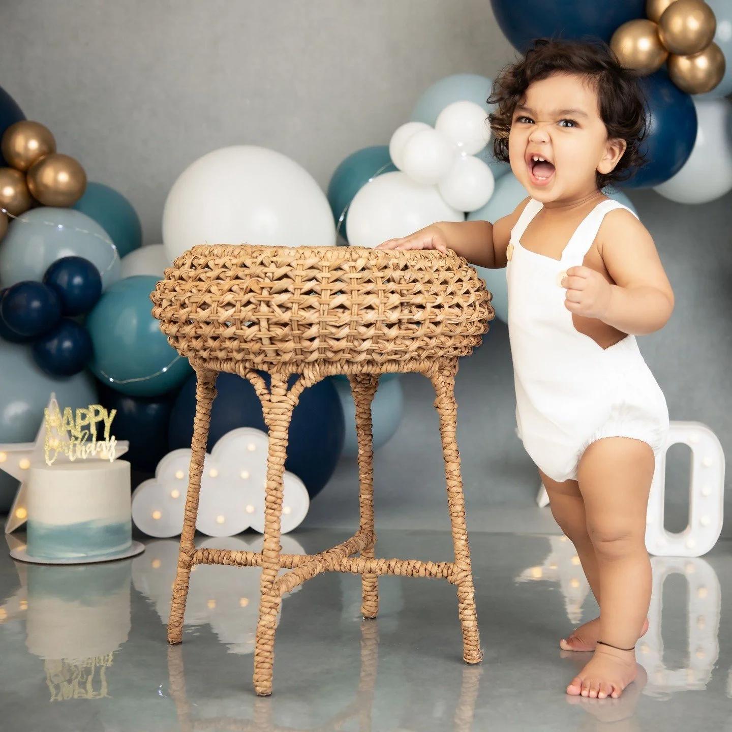 Yeah!! 2026 here I come!! Definitely celebrating the end of 2025 and the beginning of a new year, what are some new year goals or resolutions you have?⁠
.⁠
.⁠
.