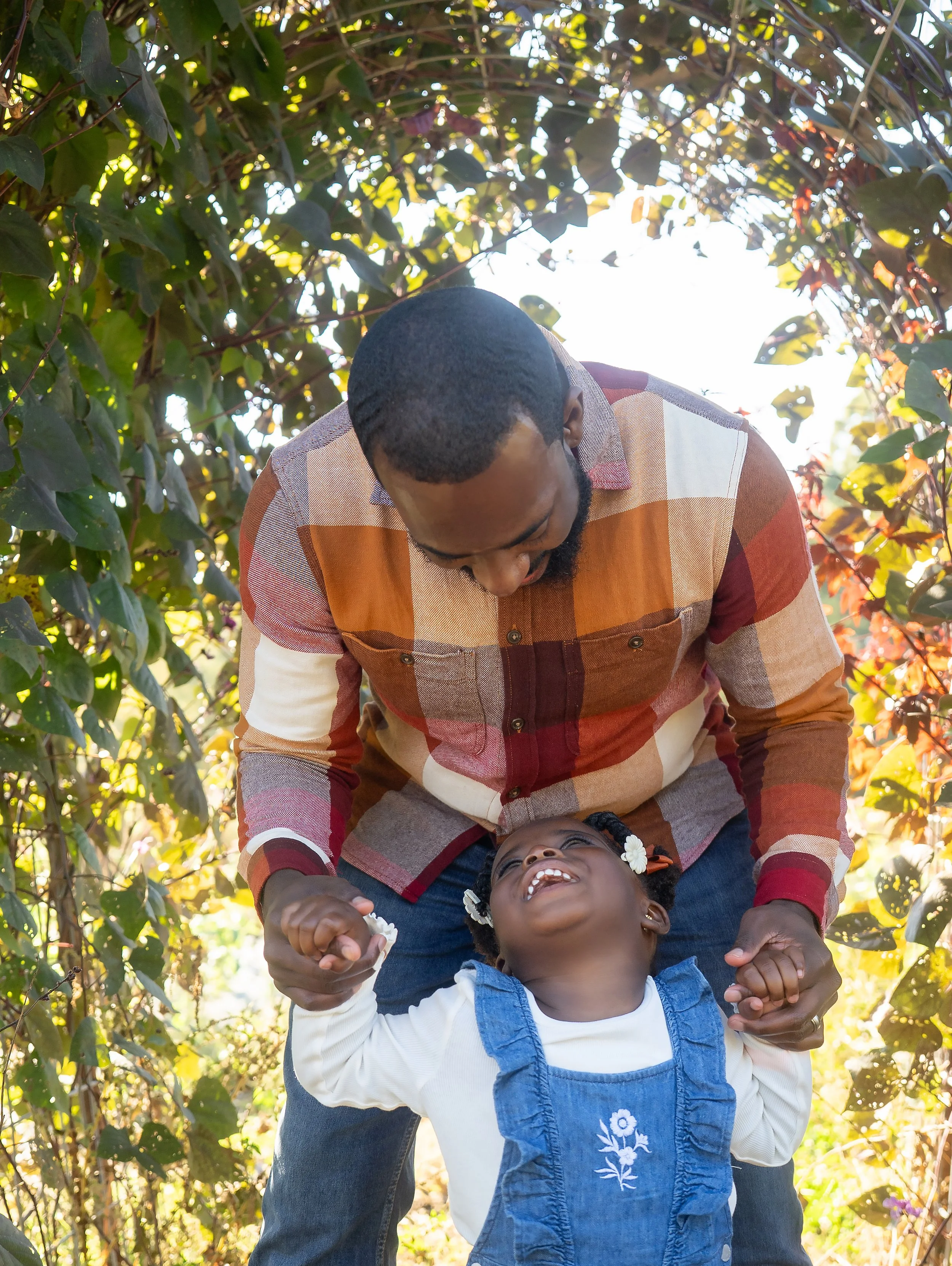9Outdoor_familyphotography_fallminisession.jpg